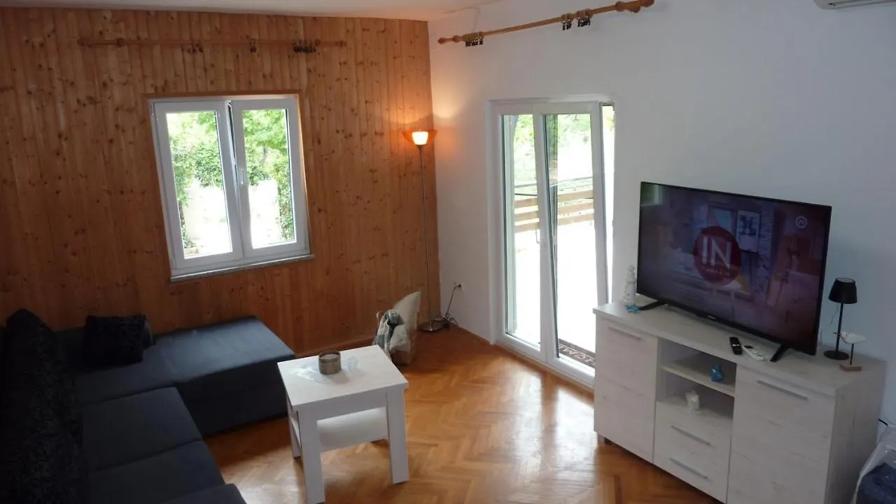 Holiday Home Blue 40 M From Beach Kruševo